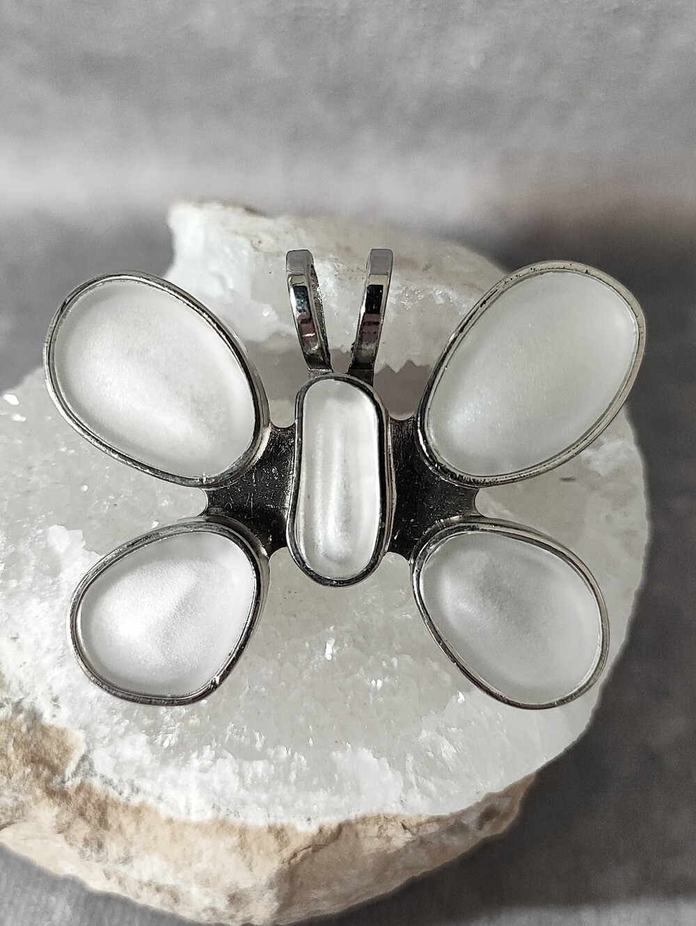 Rebecca Collins Designer Butterfly Pendant Clip Silver Tone Frosted Stones EUC